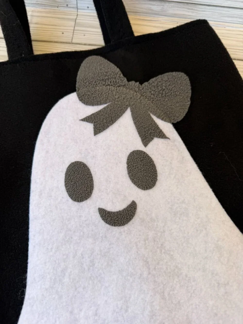 Cute Ghost Halloween Treat bag, Handmade Felt trick or treat Bag, kids Halloween